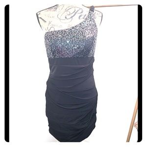 Black One Shoulder Mini